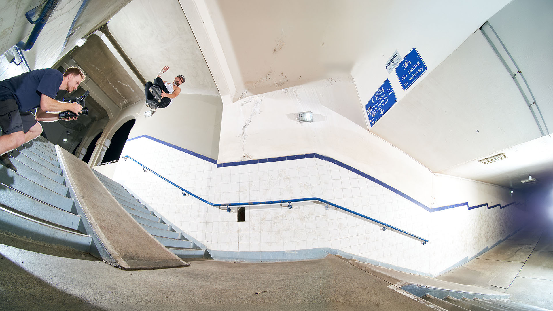 Julien Cudot Sydney Cougar Main Film 16 拷贝 2.jpg